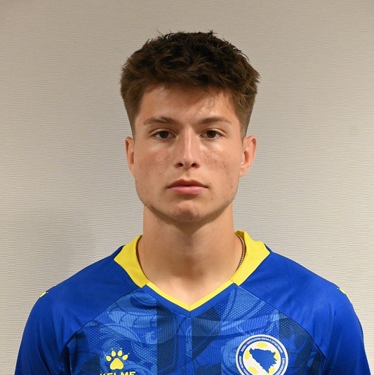 	Esmir Bajraktarević 	